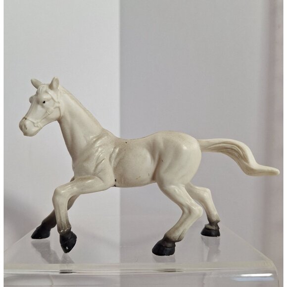 New Ray Other - Popak New Ray Hollow White Horse With Black Socks Feet 5 In X 3.5 In Pony